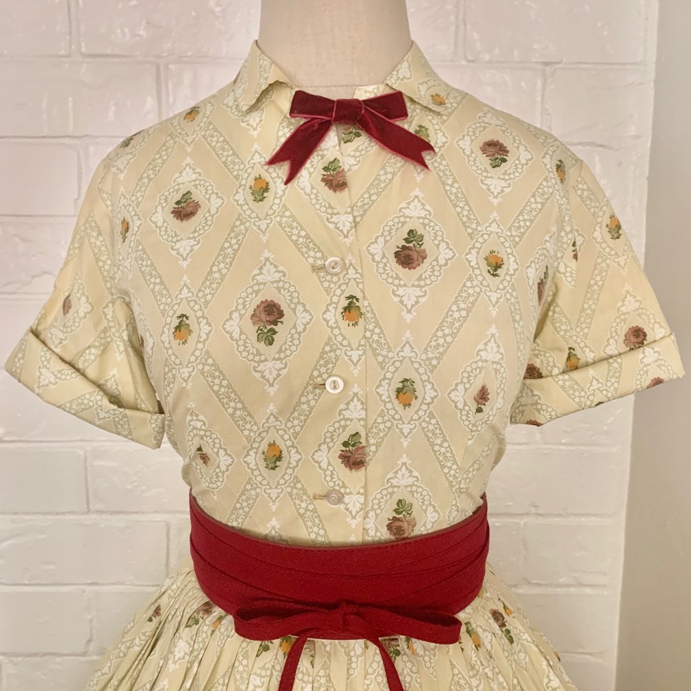ROSALINA the Lovely Dress